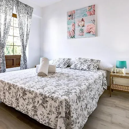 Apartamento Con Dos Dormitorios Cerca De Playa, En Playa De Las Amercias 公寓