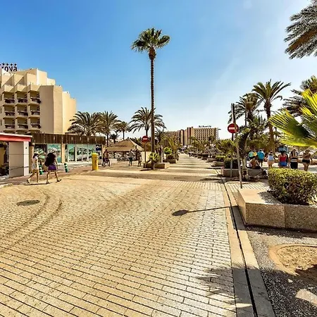 Apartamento Con Dos Dormitorios Cerca De Playa, En Playa De Las Amercias 公寓 *