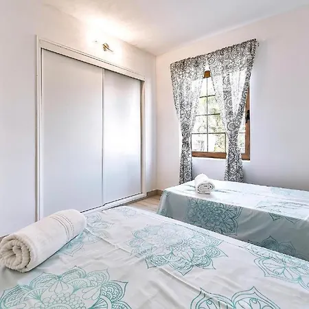 Apartamento Con Dos Dormitorios Cerca De Playa, En Playa De Las Amercias Apartment Playa de las Américas